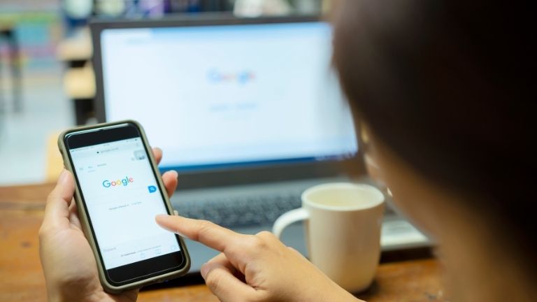 google ai satis asistani nedir nasil calisir menekse ozturk